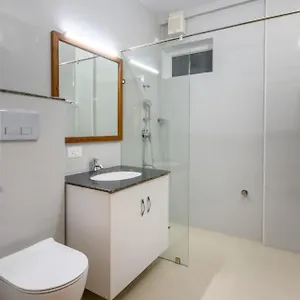 https://daffodils-luxury-airport-kochi.kerala-hotels.net