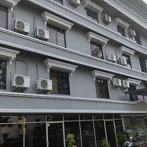 2* Hotel Shalimar Residency