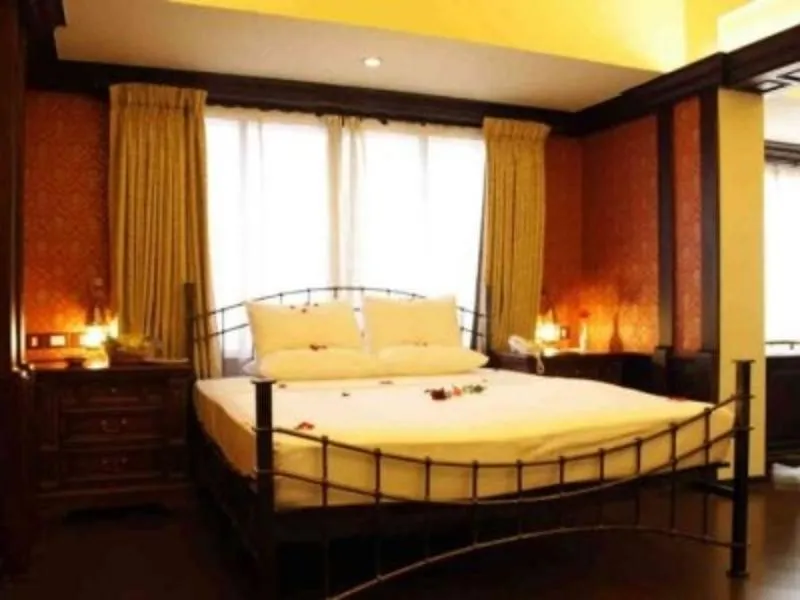 Travancore Court Kochi Hotel